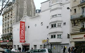 Le Charme De Montmartre - Parking Gratuit - Patio Prive-Sacre-Coeur -Metro Anvers